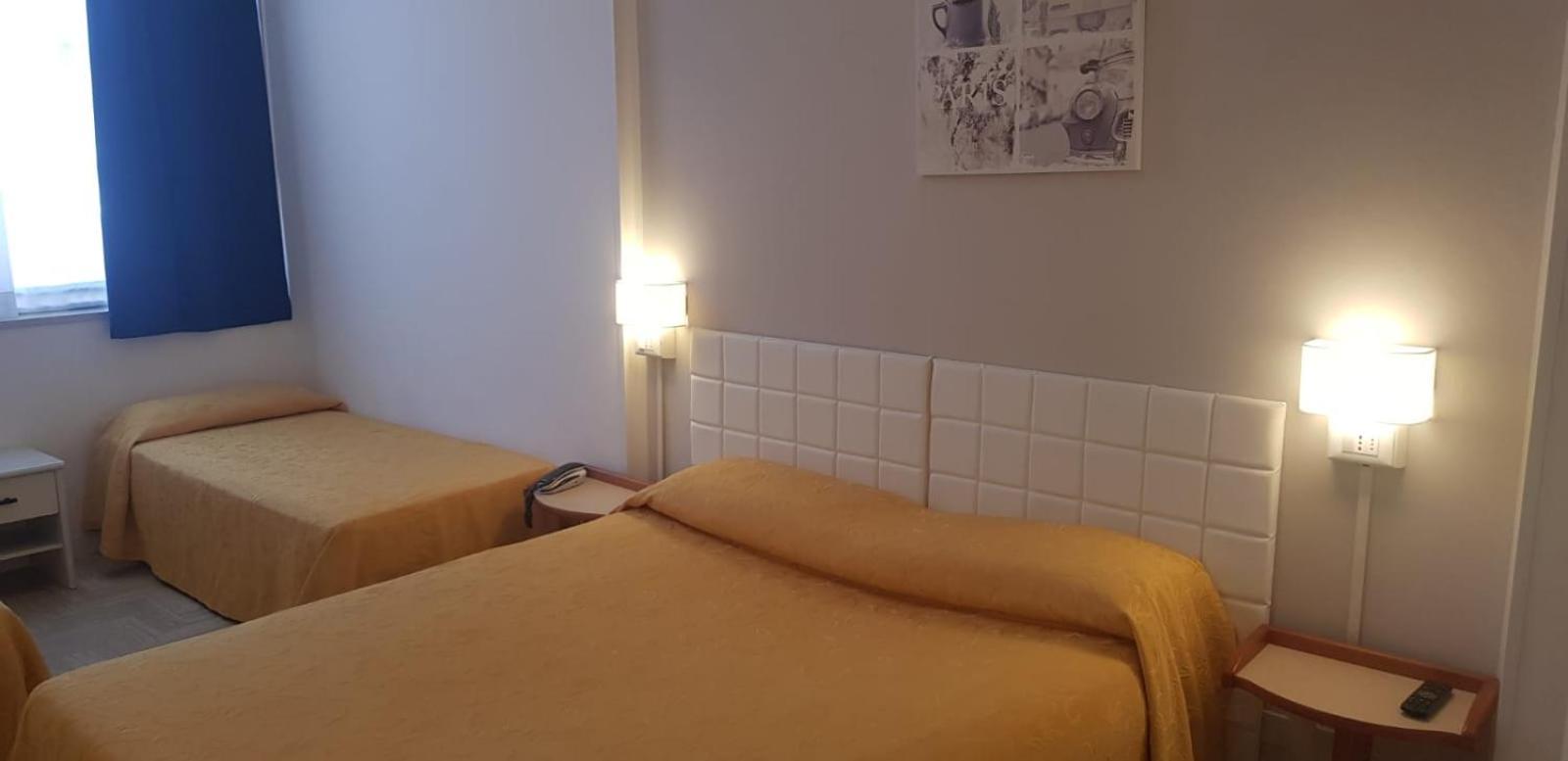 Hotel Monaco - Parcheggio Incluso Min 2 Gg Milano Marittima Room photo