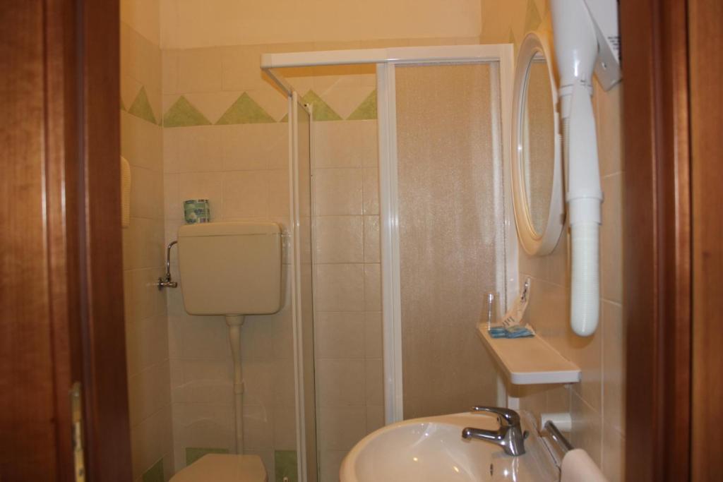 Hotel Monaco - Parcheggio Incluso Min 2 Gg Milano Marittima Room photo