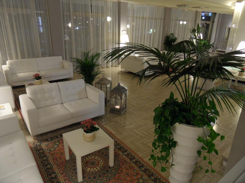 Hotel Monaco - Parcheggio Incluso Min 2 Gg Milano Marittima Exterior photo